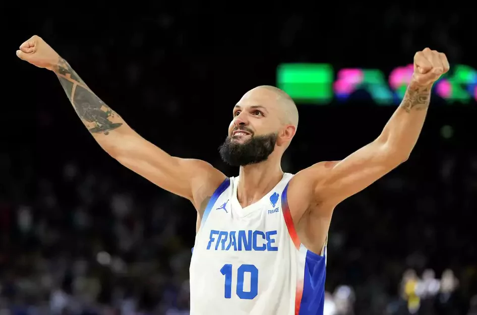 evan fournier to join olympiacos